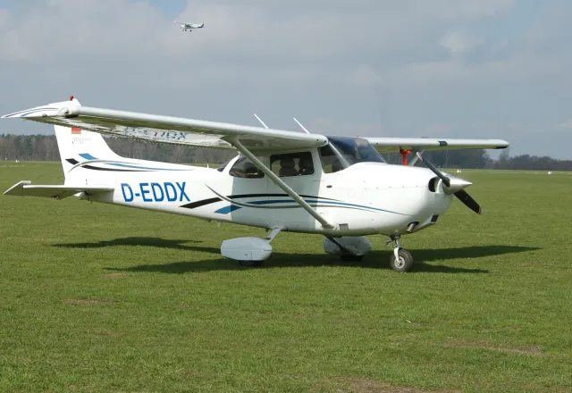 A Cessna 172 of the type the school flies with the G1000 panel